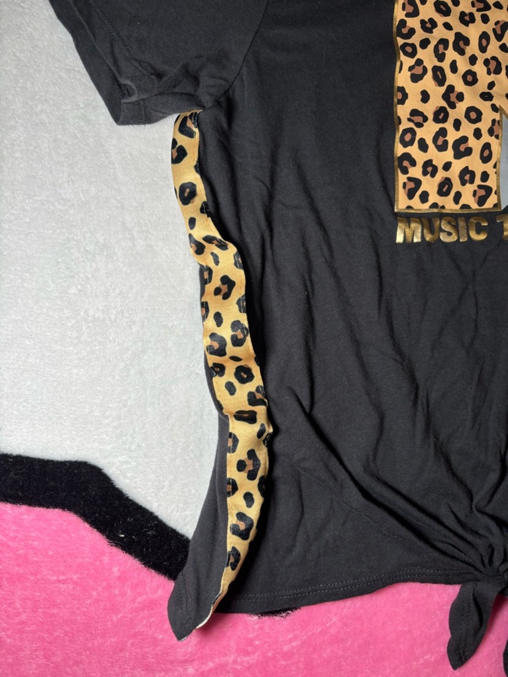 MTV Retro Leopard Print Tee - Picture 4 of 9